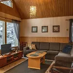Aslakin Helmi A By Interhome